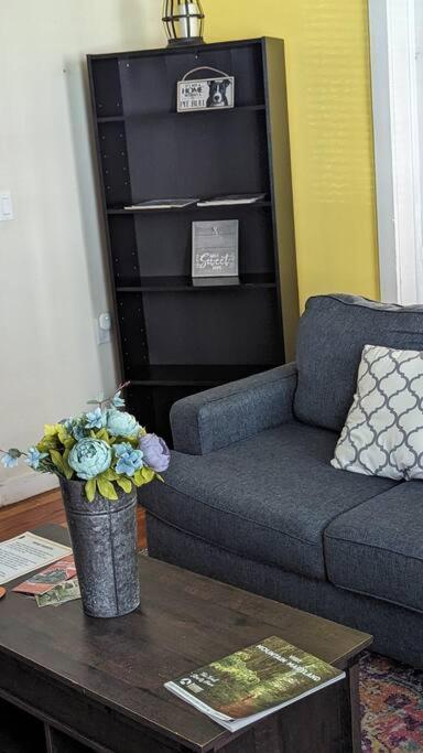 Escape On Hambright'S Alley! Walk 2 Everything! Cyclists Welcome! 1St Fl Unit A Cumberland Esterno foto