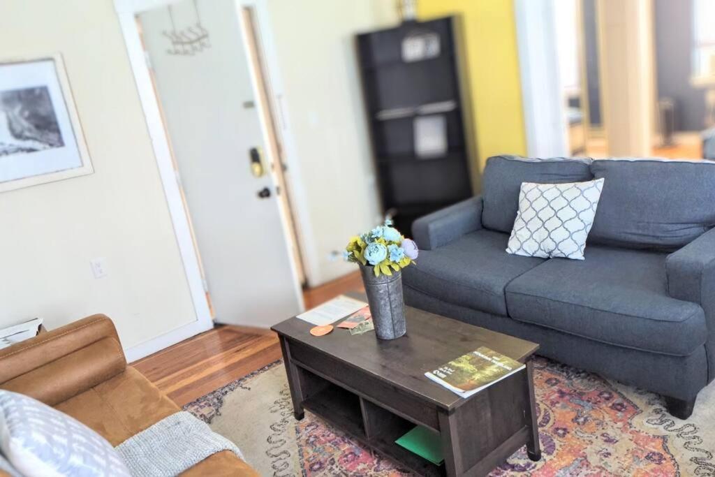 Escape On Hambright'S Alley! Walk 2 Everything! Cyclists Welcome! 1St Fl Unit A Cumberland Esterno foto